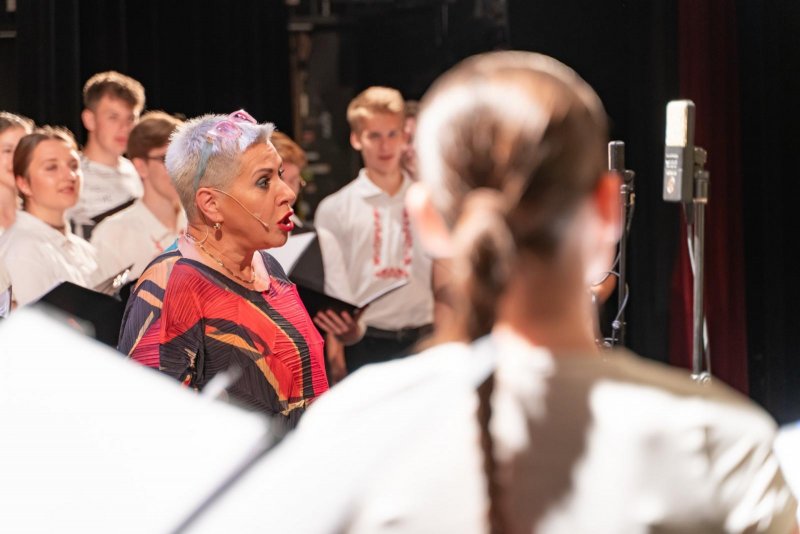 Na pohovce Jožky Kubáníka - Dagmar Pecková - foto: Tomáš Chrástek 