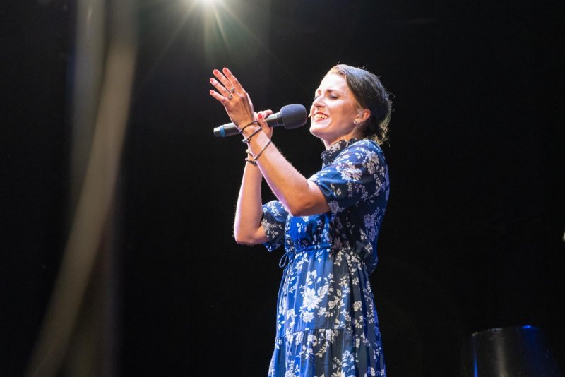 Na pohovce Jožky Kubáníka - Pavlína Hejcmanová - foto: Tomáš Chrástek 