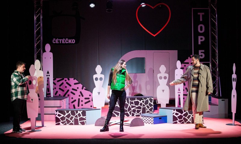 Třináctkrát za svědka - Zdeněk Trčálek, Kateřina Michejdová a Daniel Gajdoš - foto: Kuba Jíra 