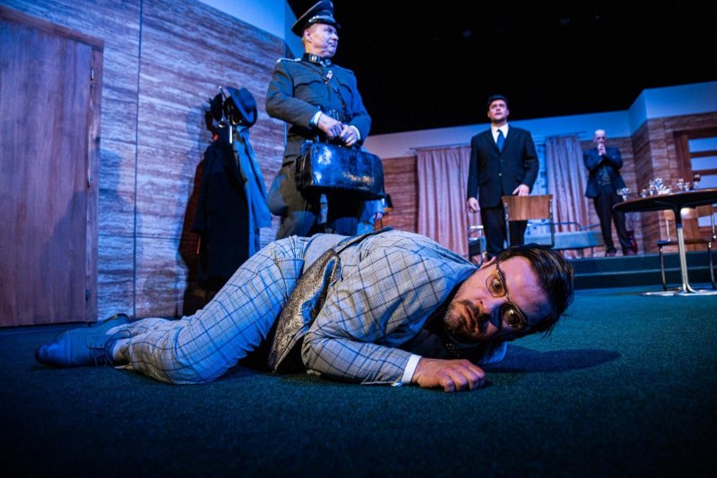 Hostina dravců - Lukáš Matěj a za ním Pavel Hromádka, Daniel Gajdoš a Jiří Hejcman - foto: Kuba Jíra 