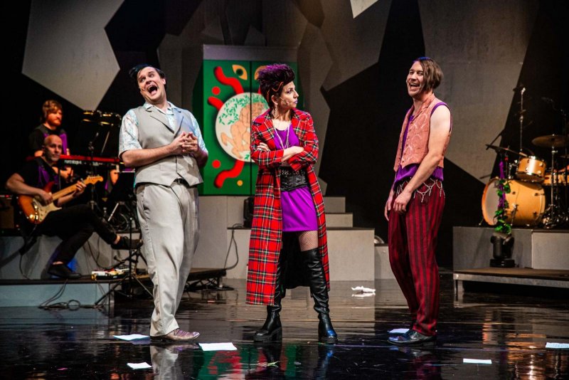 Zapeklitě! - Daniel Gajdoš, Tereza Novotná a Pavel Šupina - foto: Kuba Jíra 