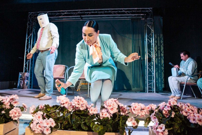 Ošklivec - David Vaculík, Jitka Hlaváčová a Jakub Zelinka - foto: Kuba Jíra 