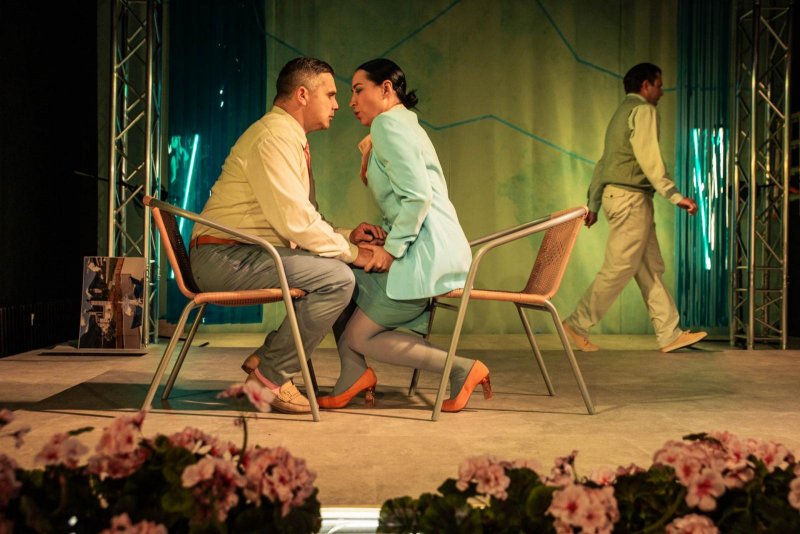 Ošklivec - David Vaculík, Jitka Hlaváčová a Jakub Zelinka - foto: Kuba Jíra 