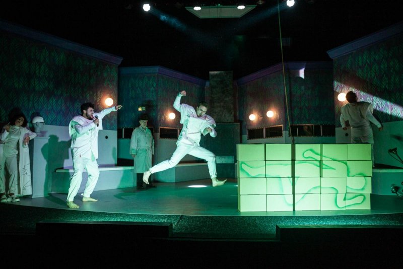 Fyzikové - Tereza Novotná, Daniel Gajdoš, Martin Vrtáček, Pavel Šupina a Jakub Zelinka - foto: Kuba Jíra 