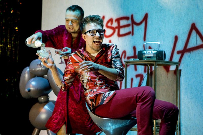 Dva úplně nazí muži - Tomáš Šulaj a Pavel Šupina - foto: Marek Malůšek 