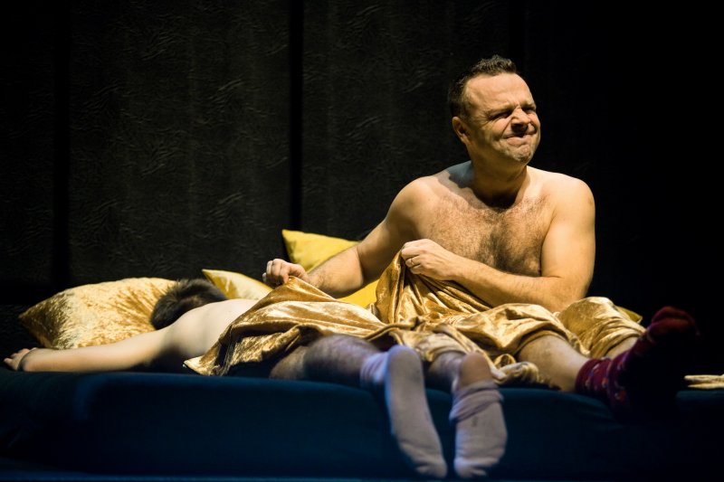 Dva úplně nazí muži, foto: Marek Malůšek 