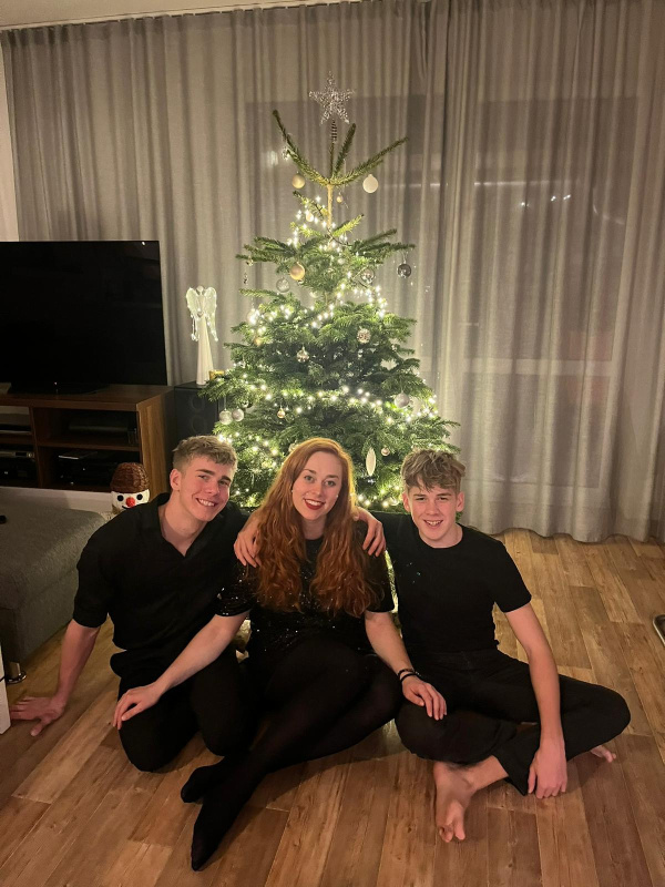 Natálie Rašín s bratry o Vánocích