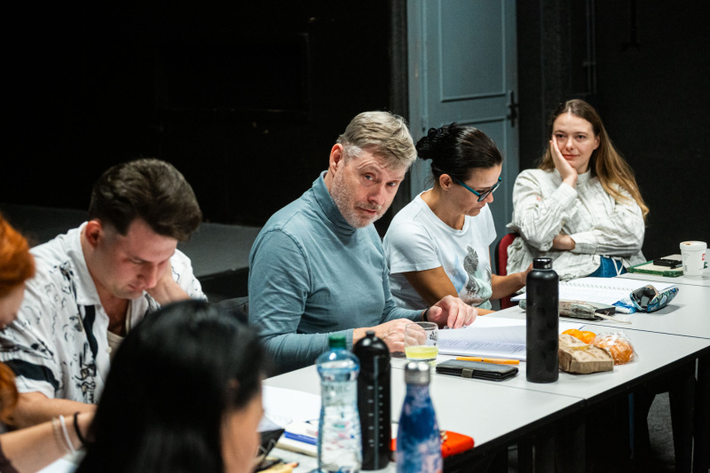 Pavel Hromádka ztvární v novince otce čtyř dospělých dětí