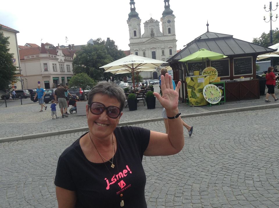 Nápověda Zuzana Zvěřinová zdraví z Masarykova náměstí v Uherském Hradišti