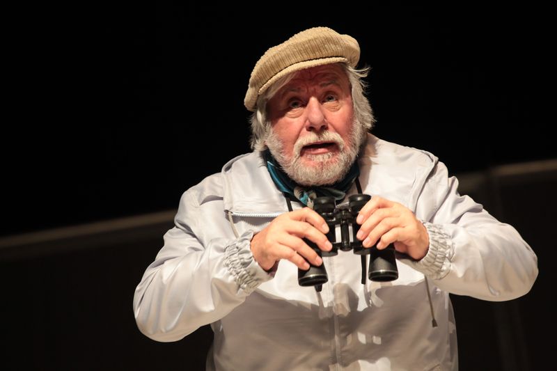 Vladimír Doskočil jako Franz Frost v inscenaci Denní dům, noční dům - foto Jan Karásek