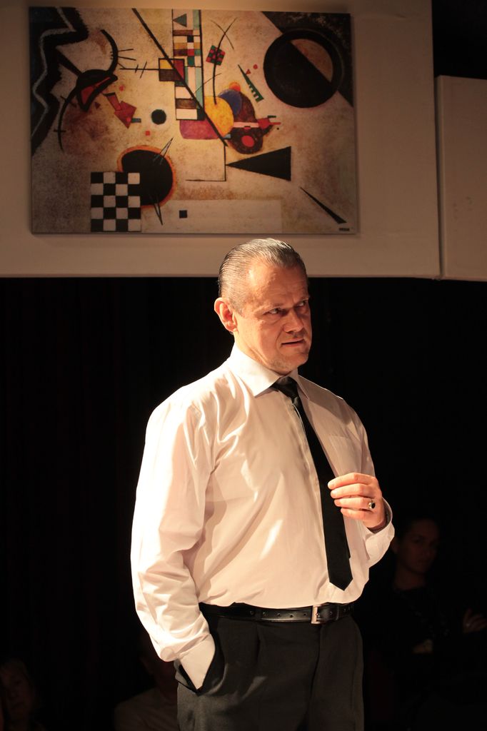 Martin Vrtáček jako Fernando v komedii Konkurz podle Grönholma - foto Jan Karásek