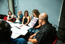 Farma zvířat - zahajovací zkouška_dramaturgyně Iva Šulajová, režisér Dodo Gombár, kostýmní výtvarnice Linda Holubová, scénografka Lucie Žilák Labajová a hudebník Jakub Krajíček_foto: Kuba Jíra